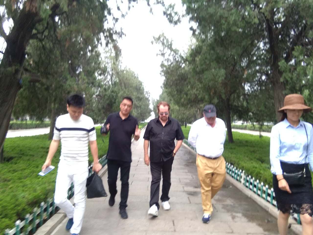 唐風(fēng)采增發(fā)創(chuàng)始人唐利民先生參加ICD世界發(fā)型設(shè)計(jì)家協(xié)會(huì) 唐風(fēng)采增發(fā)創(chuàng)始人唐利民先生參加ICD世界發(fā)型設(shè)計(jì)家協(xié)會(huì)