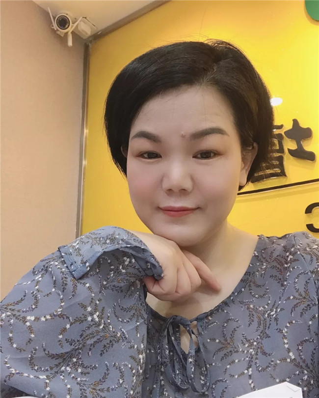 唐風采福州店 張經(jīng)理